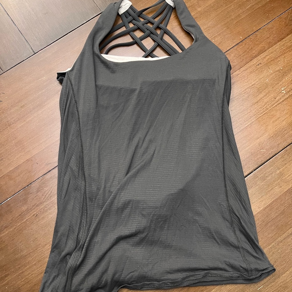 Lululemon tank